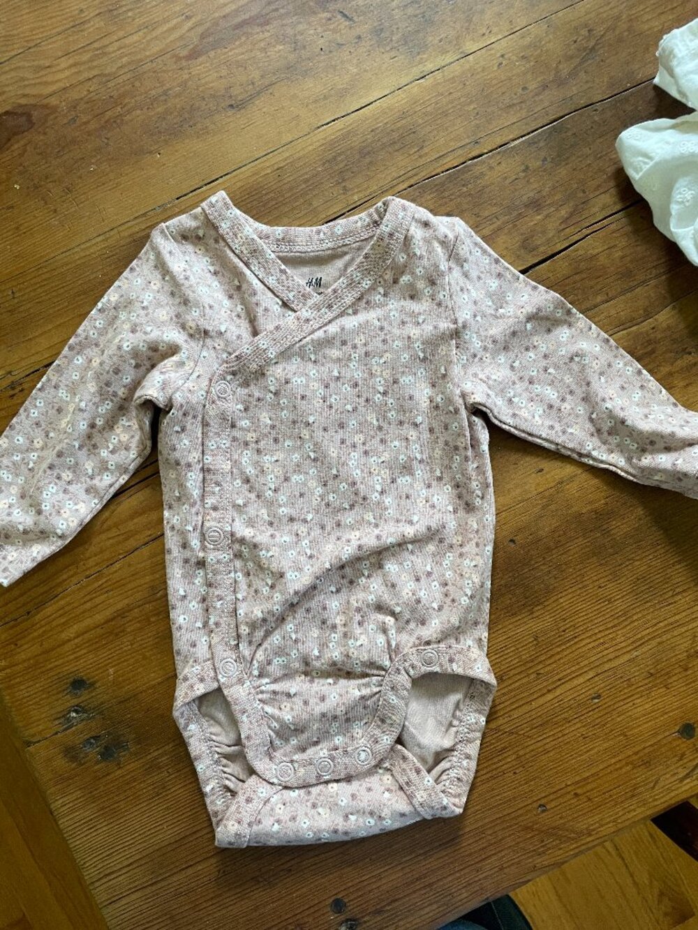 Newborn Bodysuit Bundle (2)